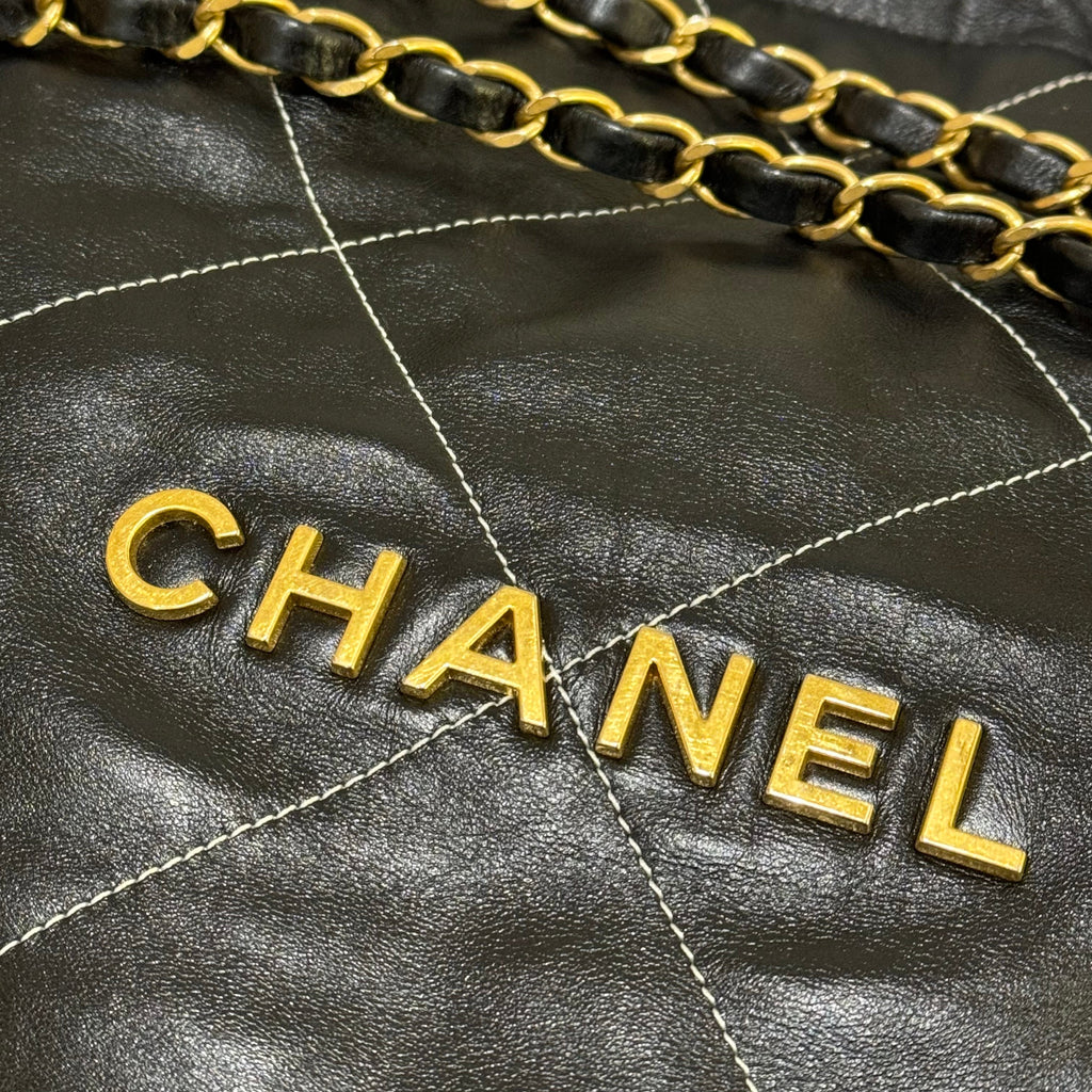 CHANEL 22 BAG SMALL IN BLACK WITH WHITE STITCHING