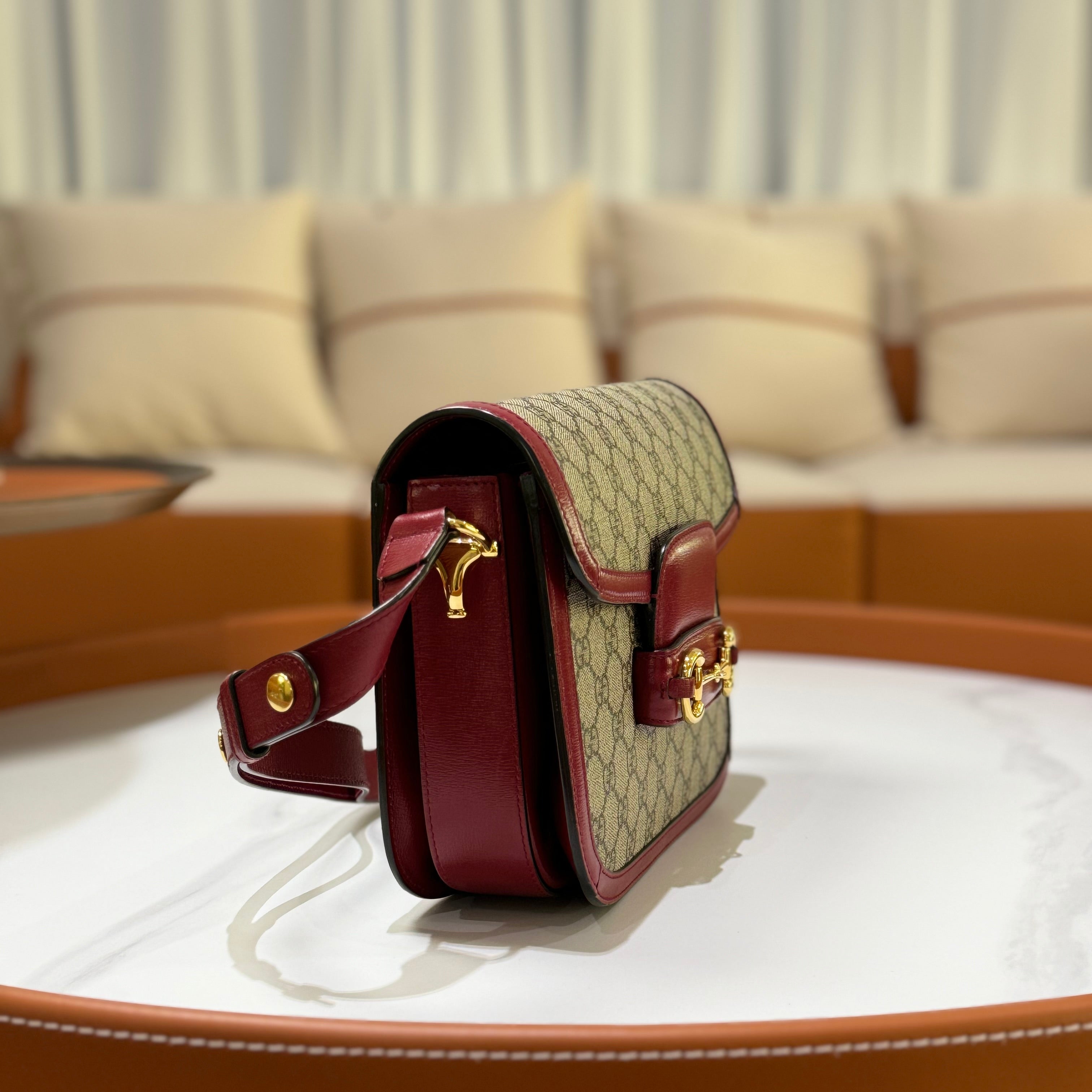 GUCCI 1955 MEDIUM HORSEBIT RED