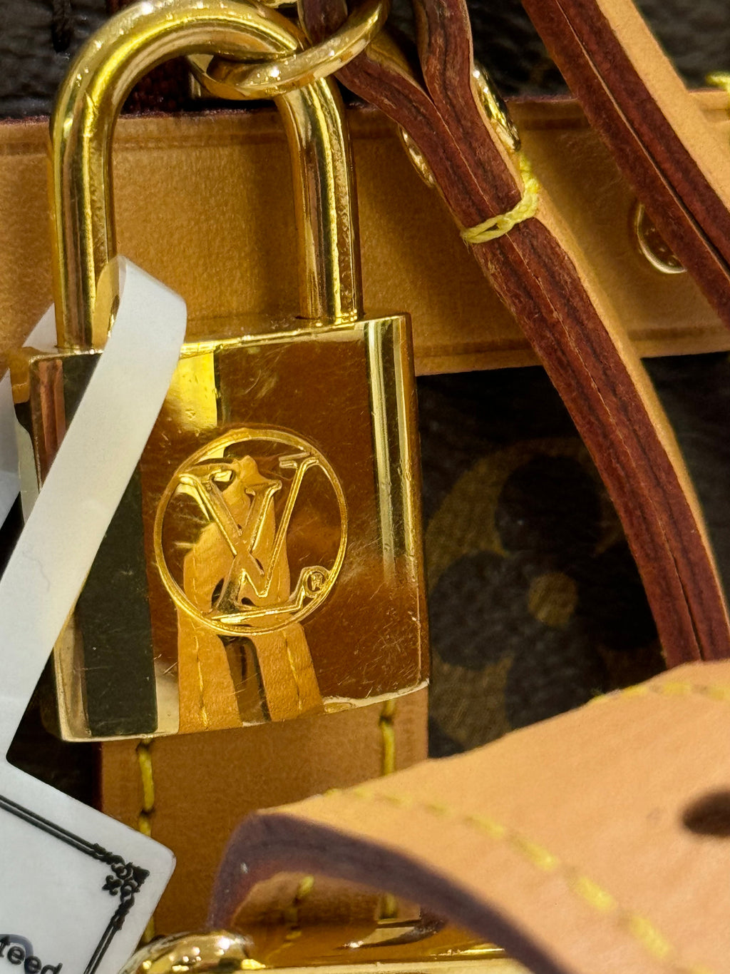 LOUIS VUITTON PETITE BOITE CHAPEAU