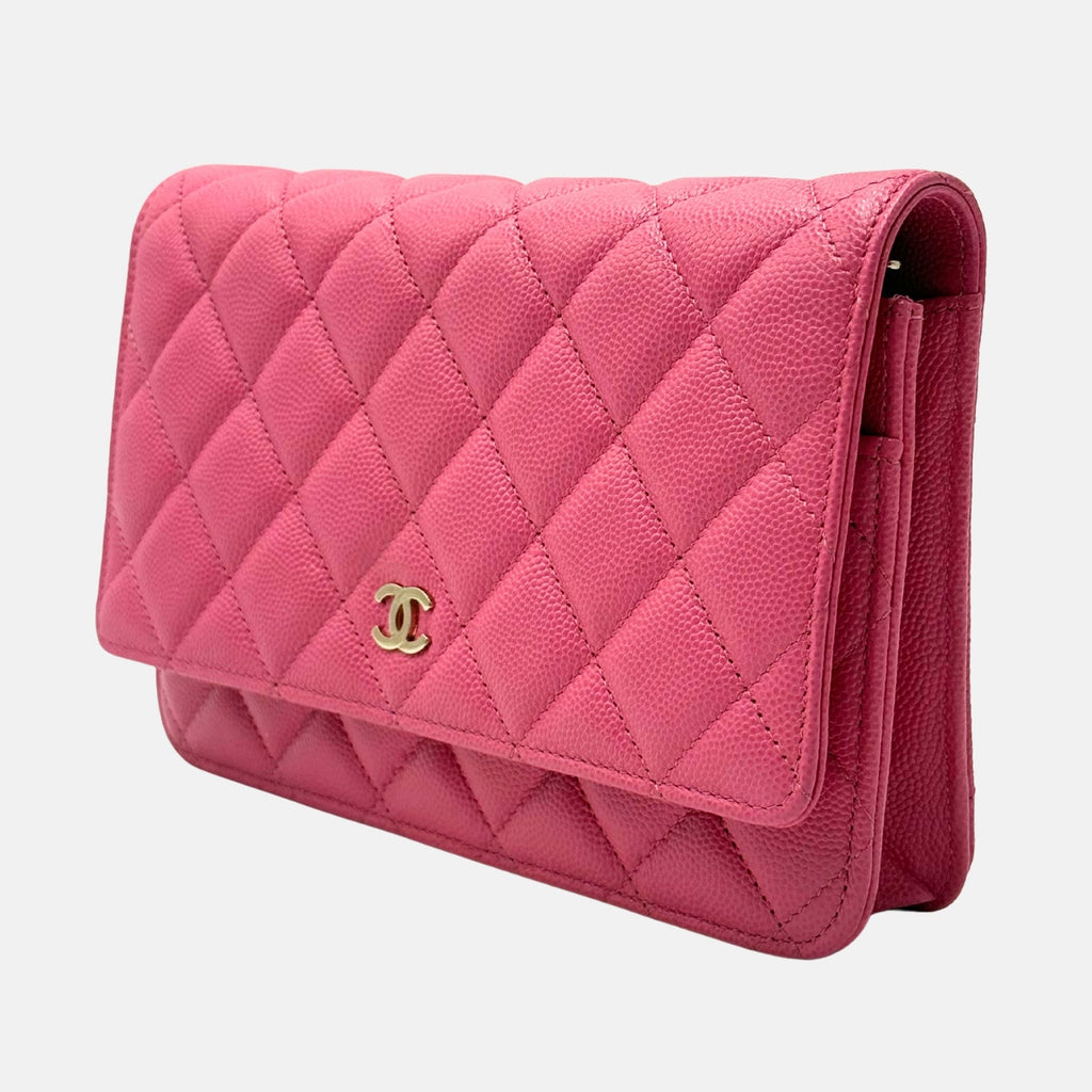 Classic Wallet on Chain Pink Caviar Leather