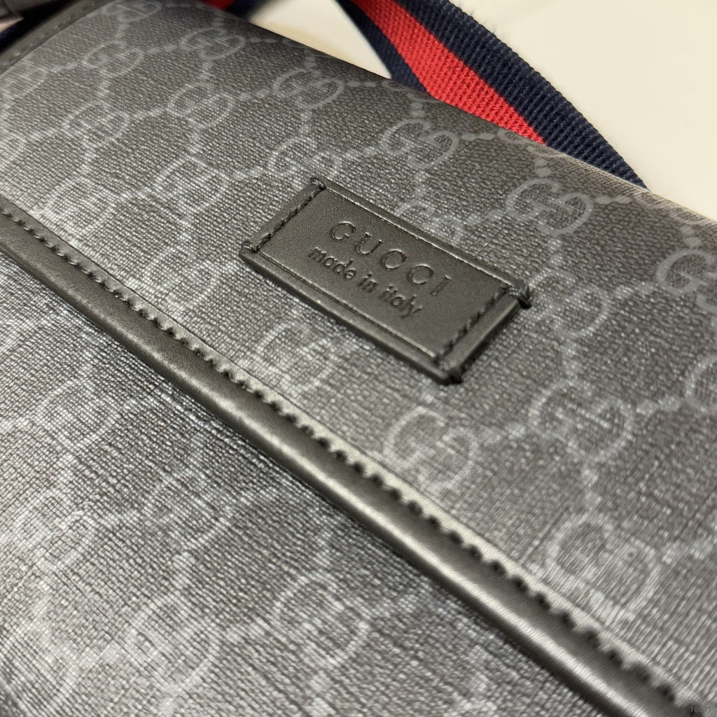 GUCCI BLACK WAIST BAG