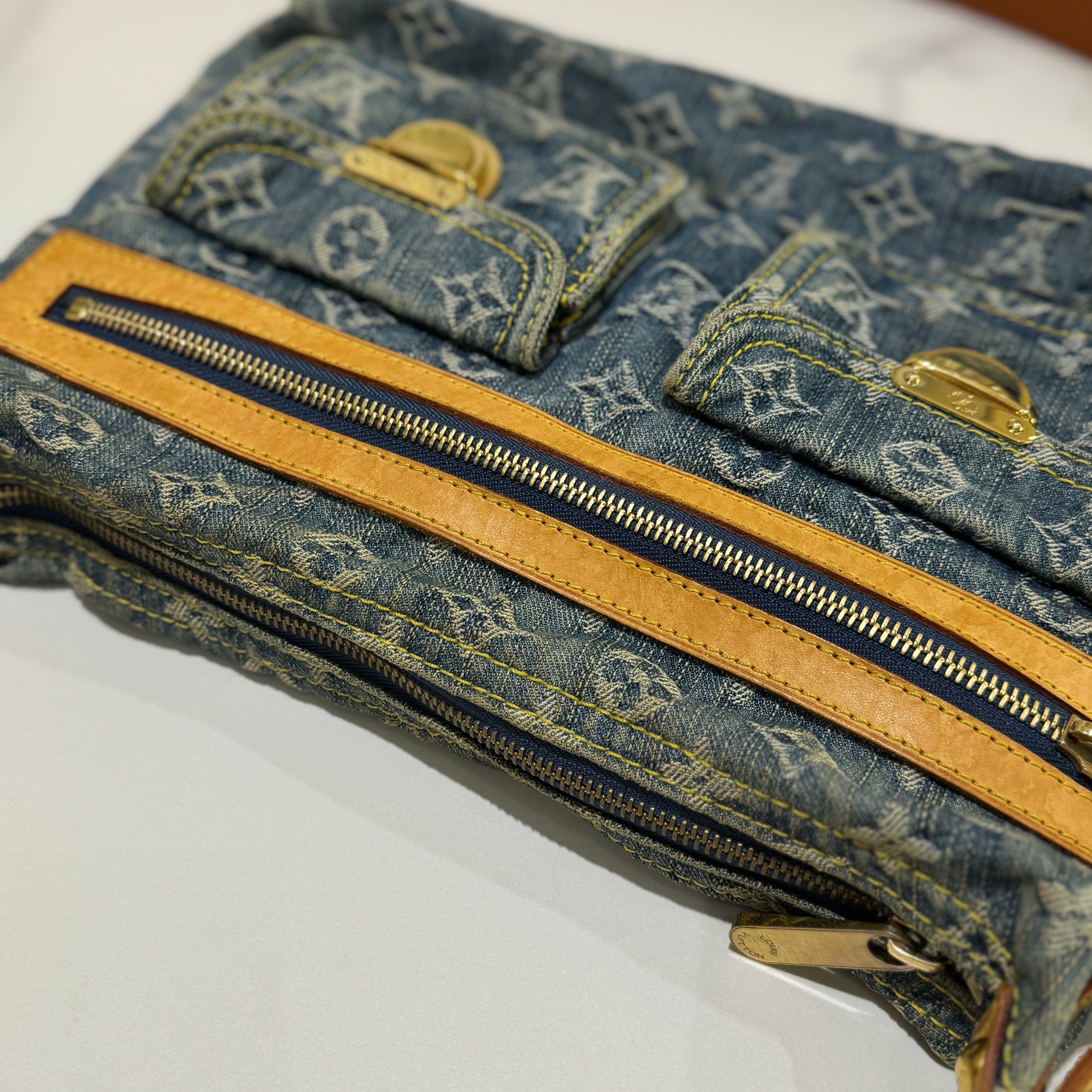 LOUIS VUITTON BAGGY PM BLUE MONOGRAM DENIM UNDERARM BAG