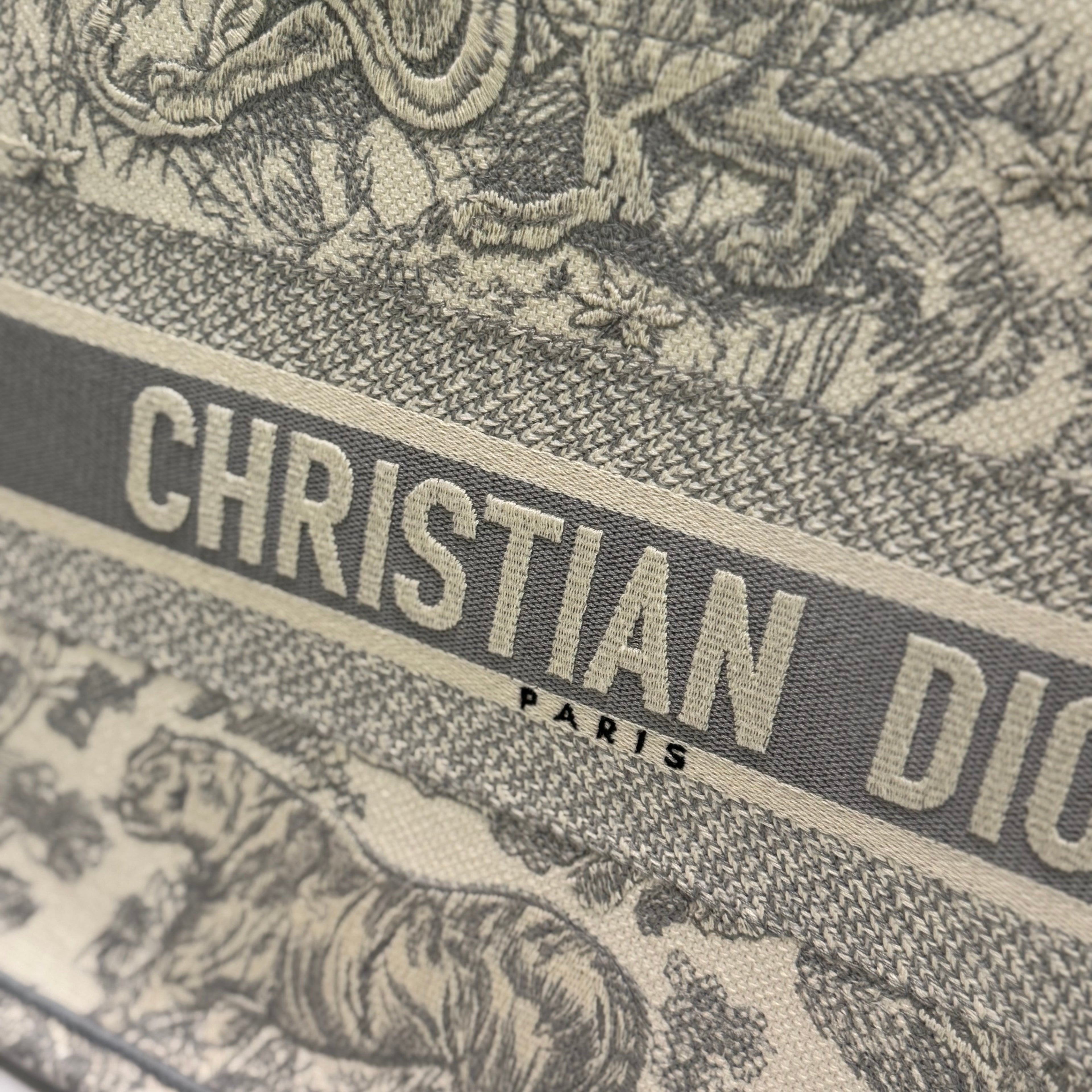 DIOR TOTE BAG MEDIUM "TOILE DE JOUY" ZOO PRINT GREY