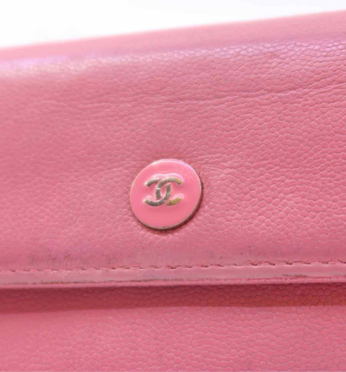 CHANEL Pink Wallet