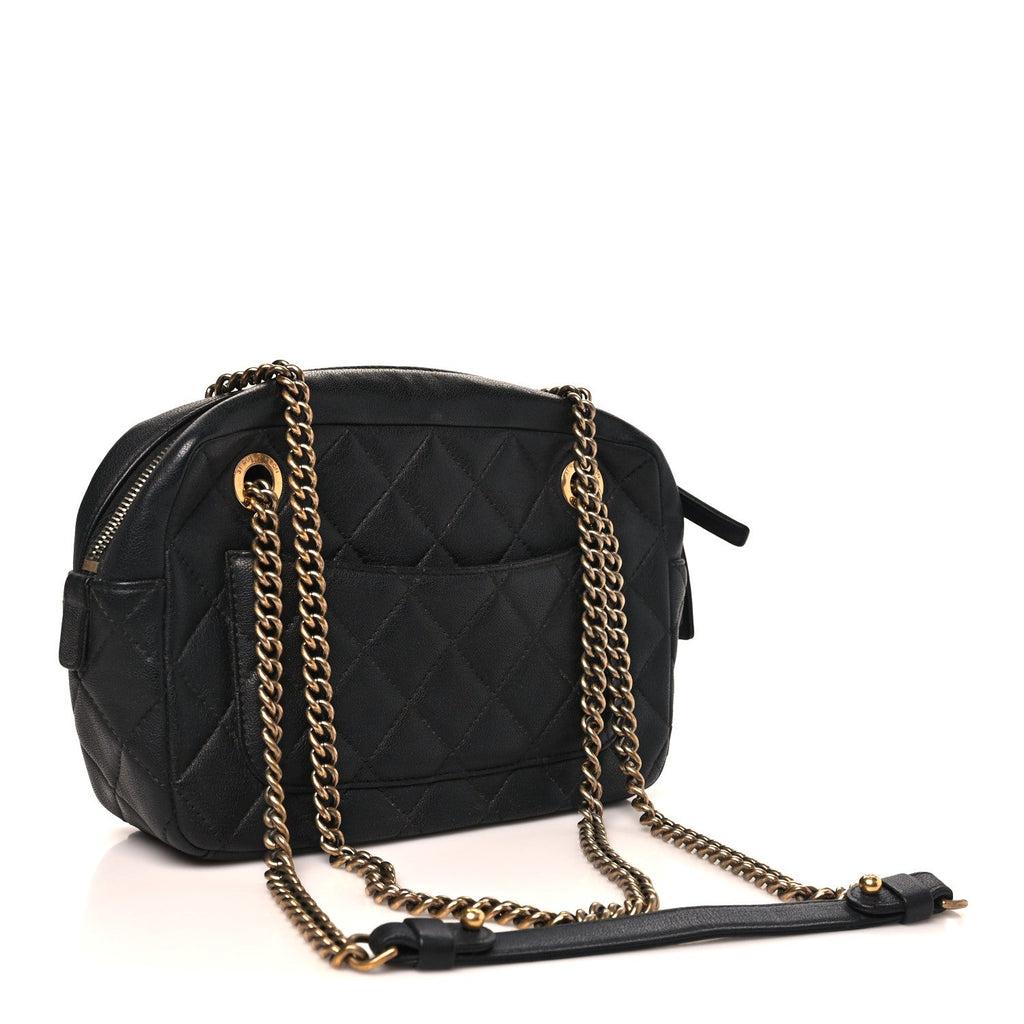 Sheepskin Quilted Trapezio Camera Case Black