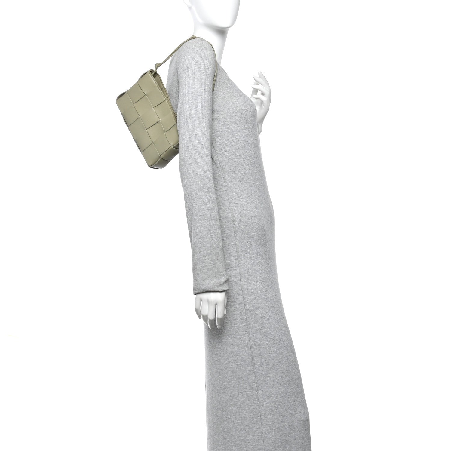 Calfskin Maxi Intrecciato Cassette Pouch On Strap Travertine