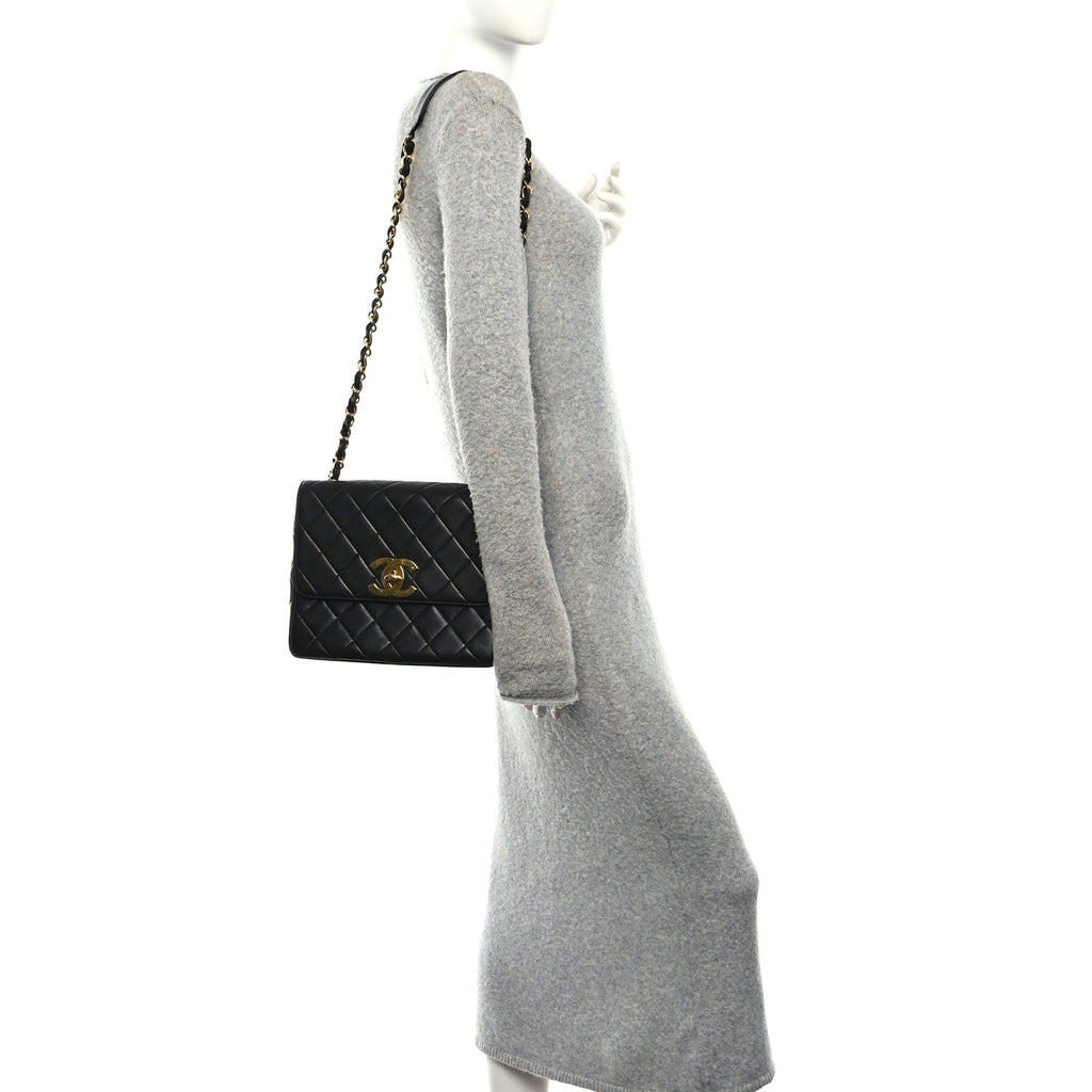 Lambskin Quilted Medium Single Flap Black
