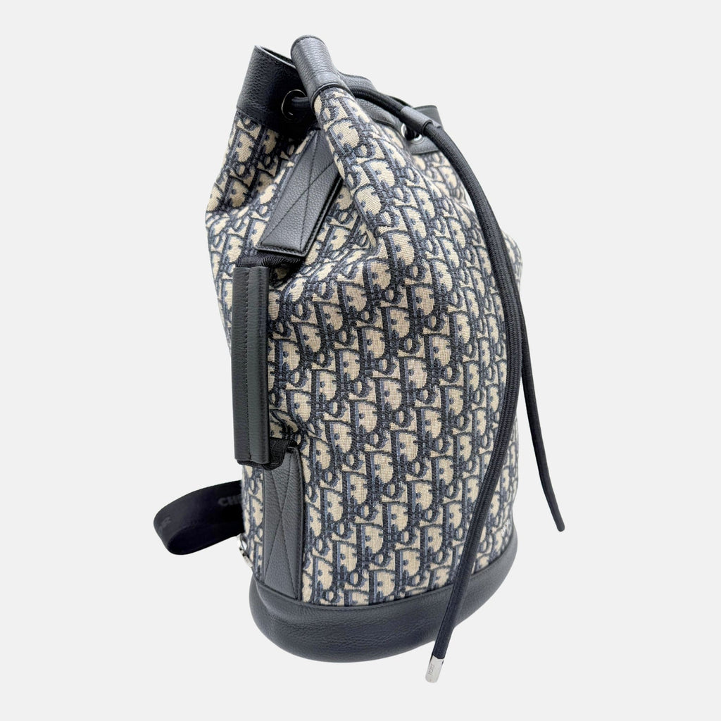 Sling Bucket Backpack Oblique Multicolor