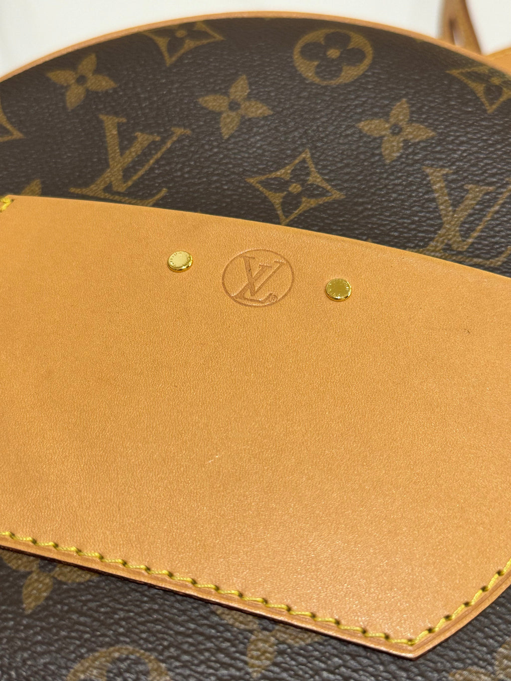 LOUIS VUITTON PETITE BOITE CHAPEAU