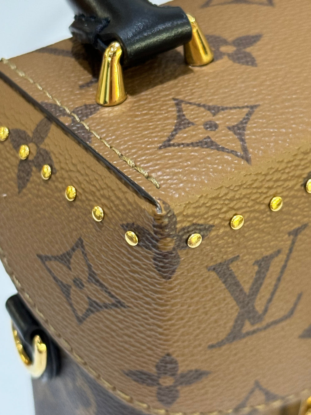 LOUIS VUITTON CAMERA BOX