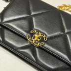 CHANEL 19 BAG  WOC