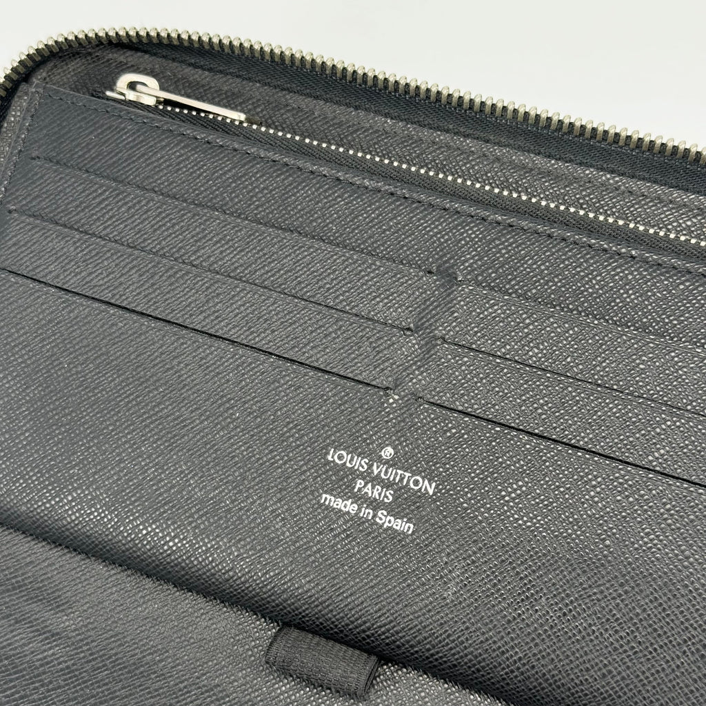 LOUIS VUITTON LONG WALLET