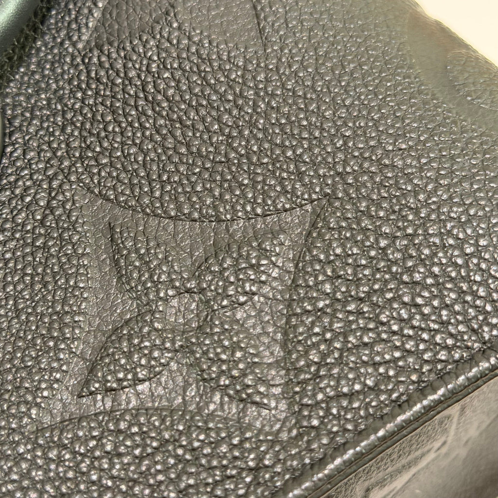 LOUIS VUITTON ON THE GO HORIZONTAL BLACK MONOGRAM (CHIP VERSION)