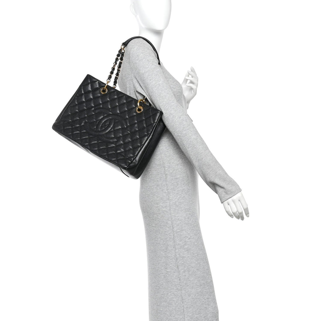 Caviar Large CC Shoulder Bag Black