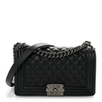 Caviar Quilted Medium Boy Flap Black