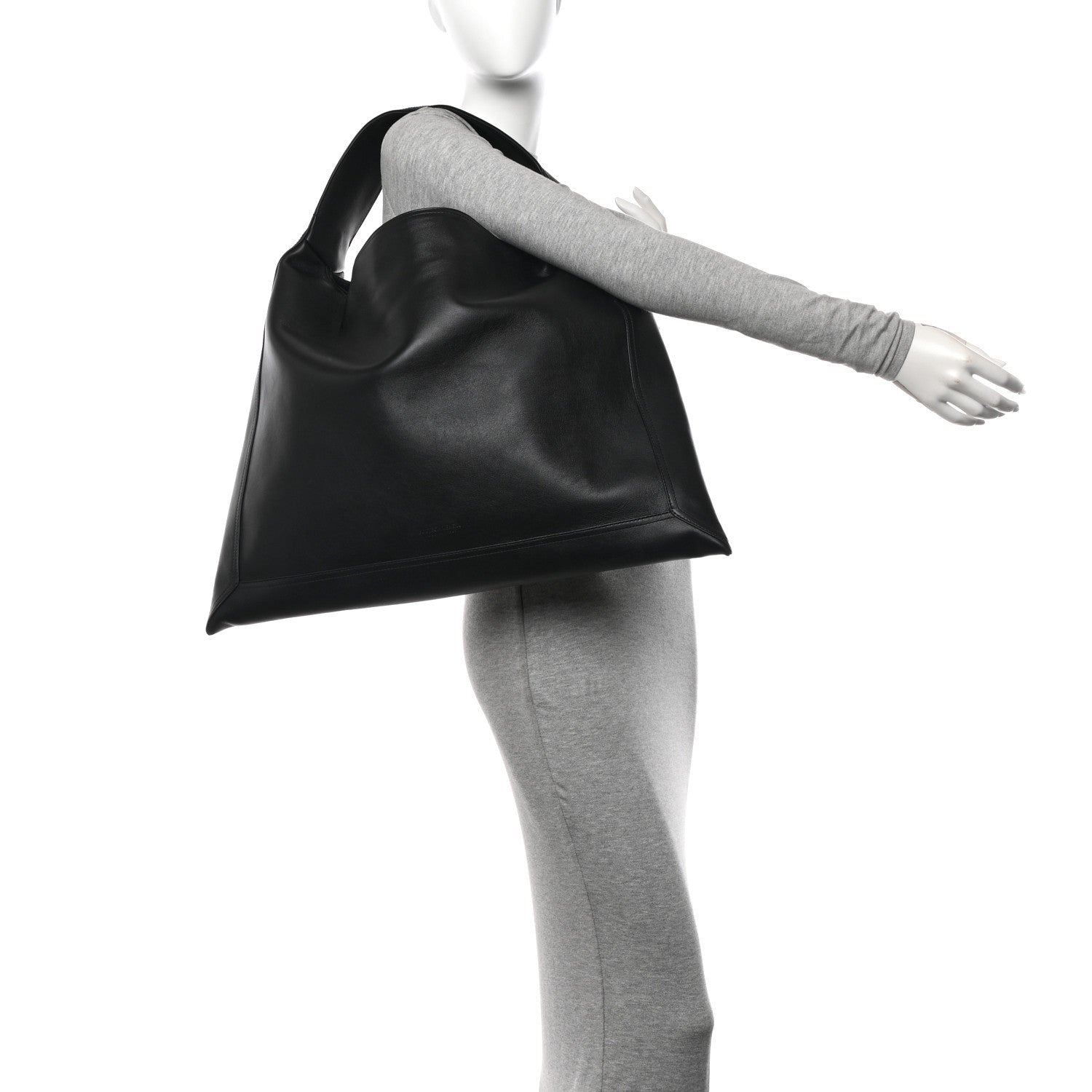 Silky Calfskin Large Hop Black