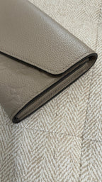 Louis Vuitton Portefeuille Sarah Empreinte Beige Wallet
