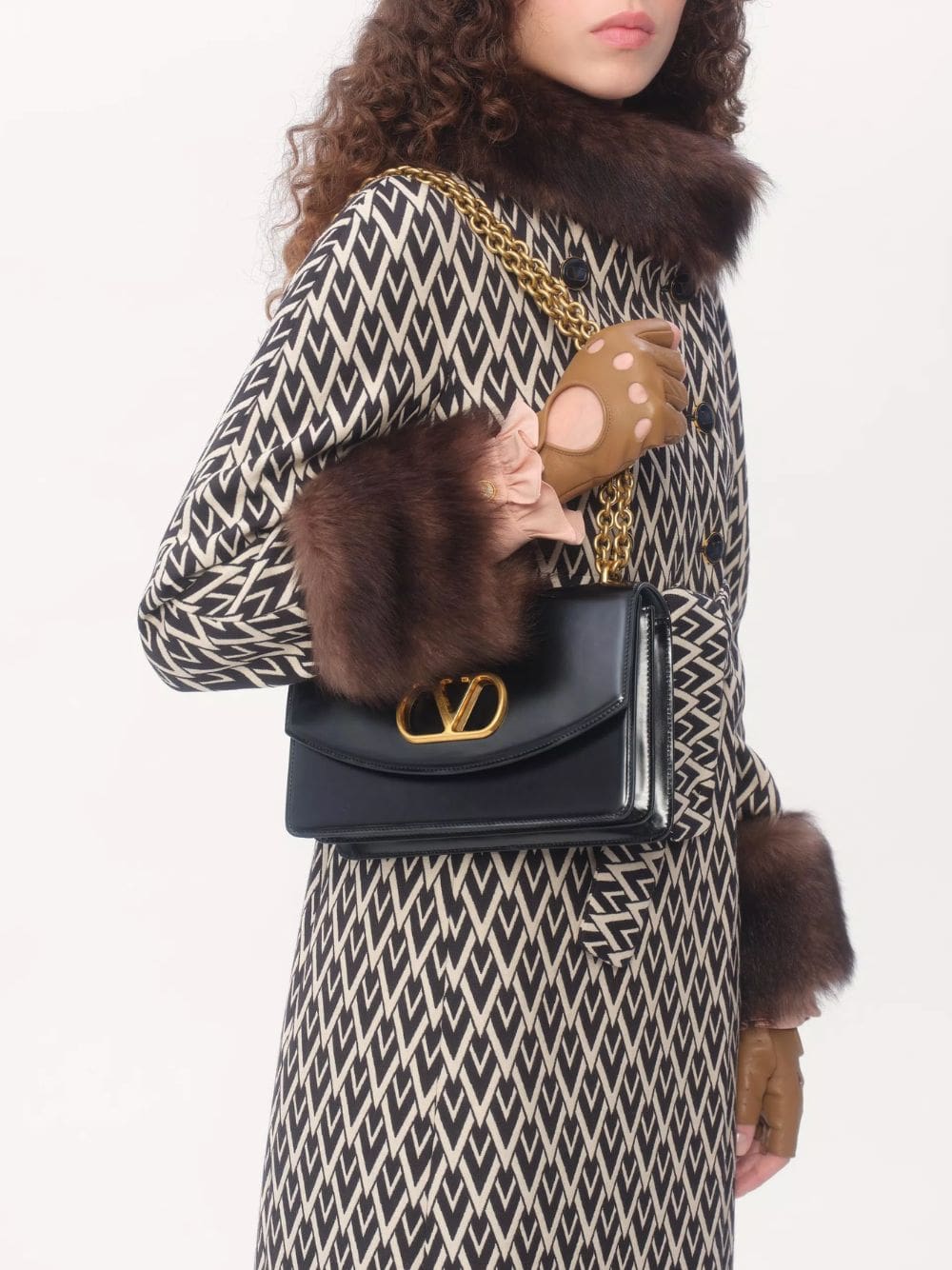 Black Vain Shoulder Bag in Shiny Calfskin