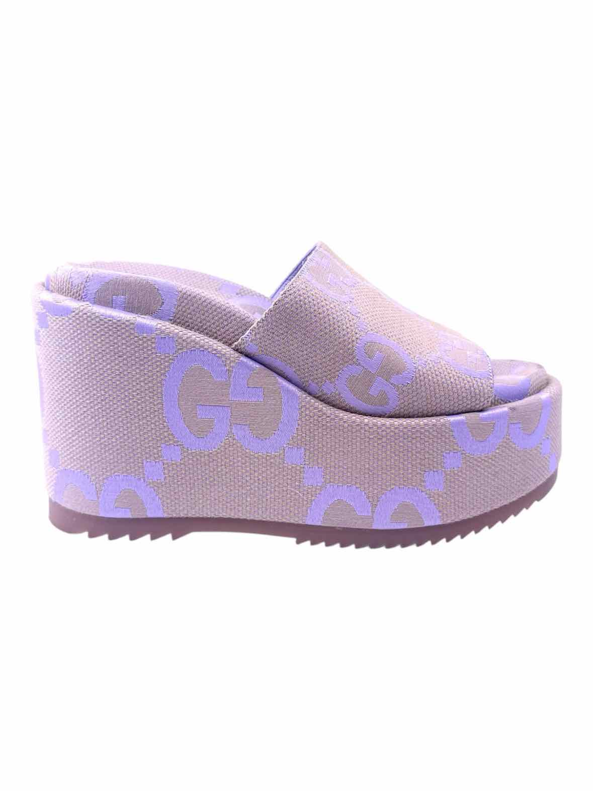 GUCCI Size 6.5 Lavender Canvas Monogram Wedge