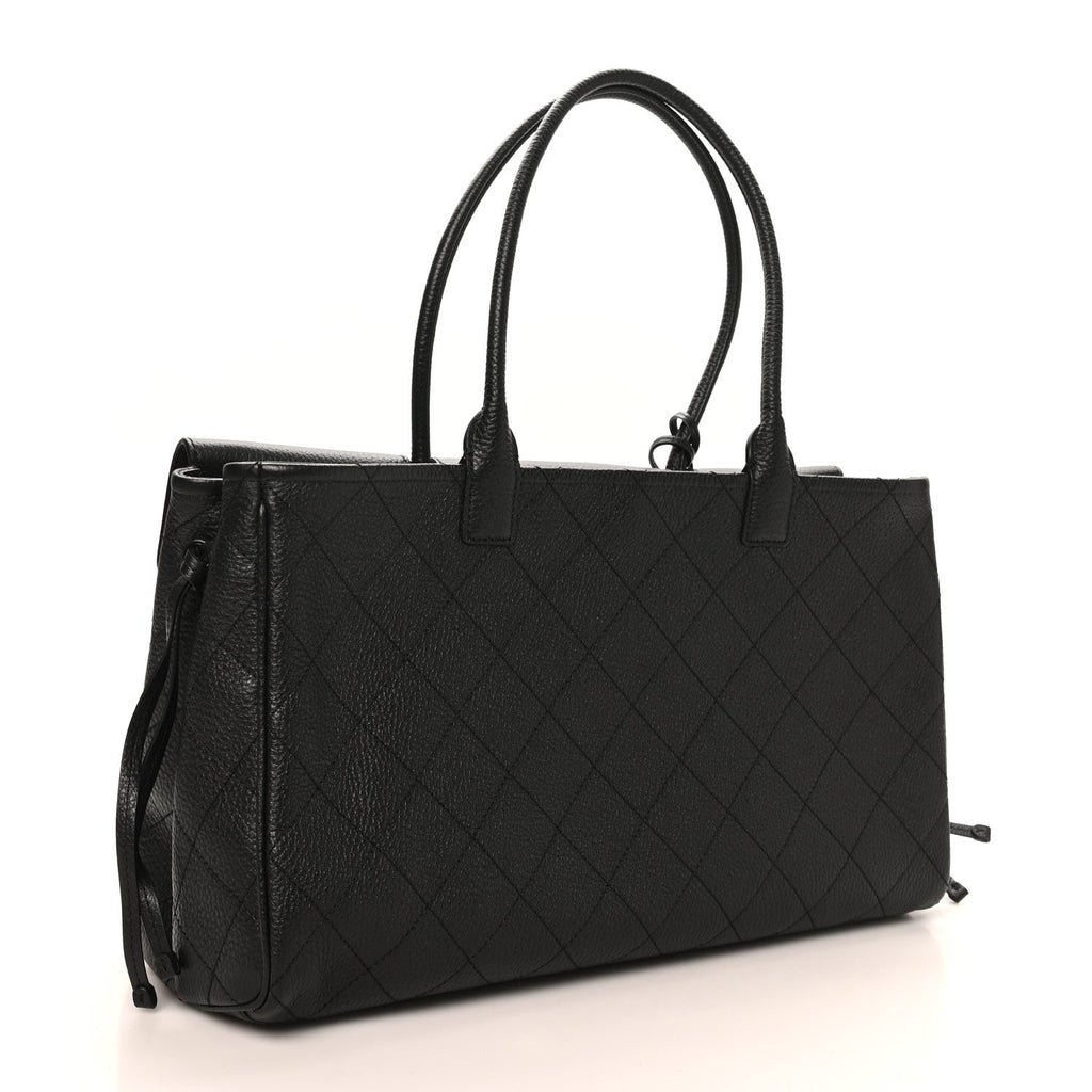 Grained Calfskin Stitched Urban Essentials Large Shopping Bag Black