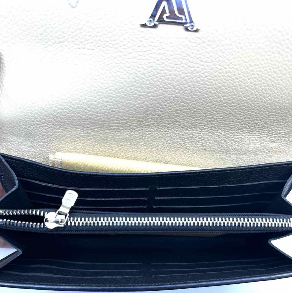 LOUIS VUITTON Portefeiulle Lock-Me II Navy, Cream Leather Solid Wallet