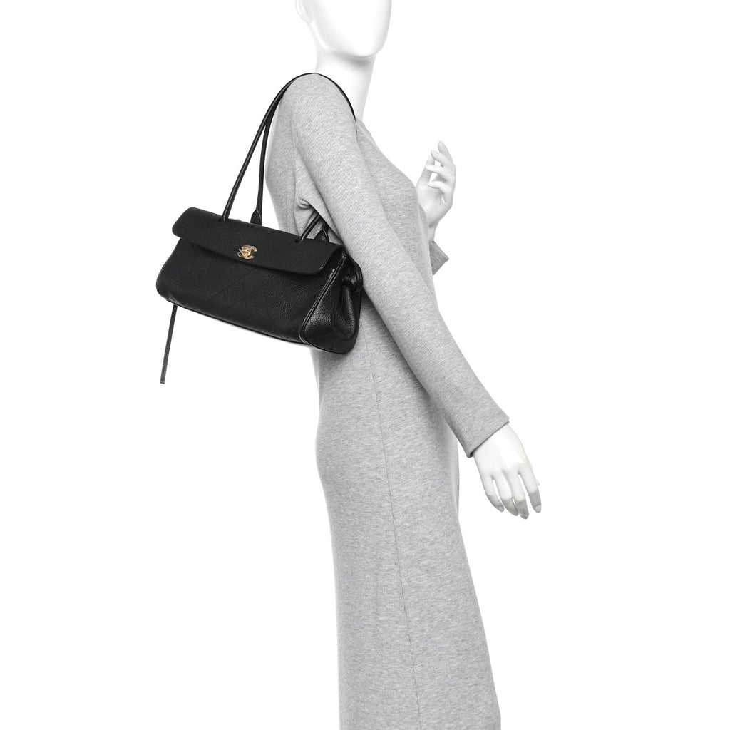 Grained Calfskin Stitched Urban Essentials Small Shopping Bag Black