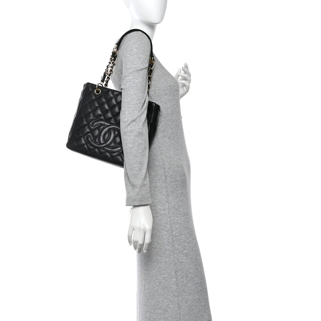 Caviar Quilted Petit Shopping Tote PST Black