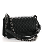 Caviar Quilted Medium Boy Flap Black