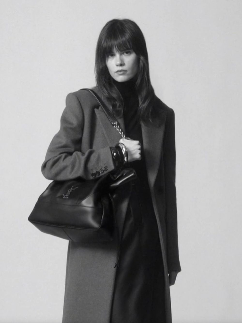 Jamie Shopping Bag in Light Musk Lambskin