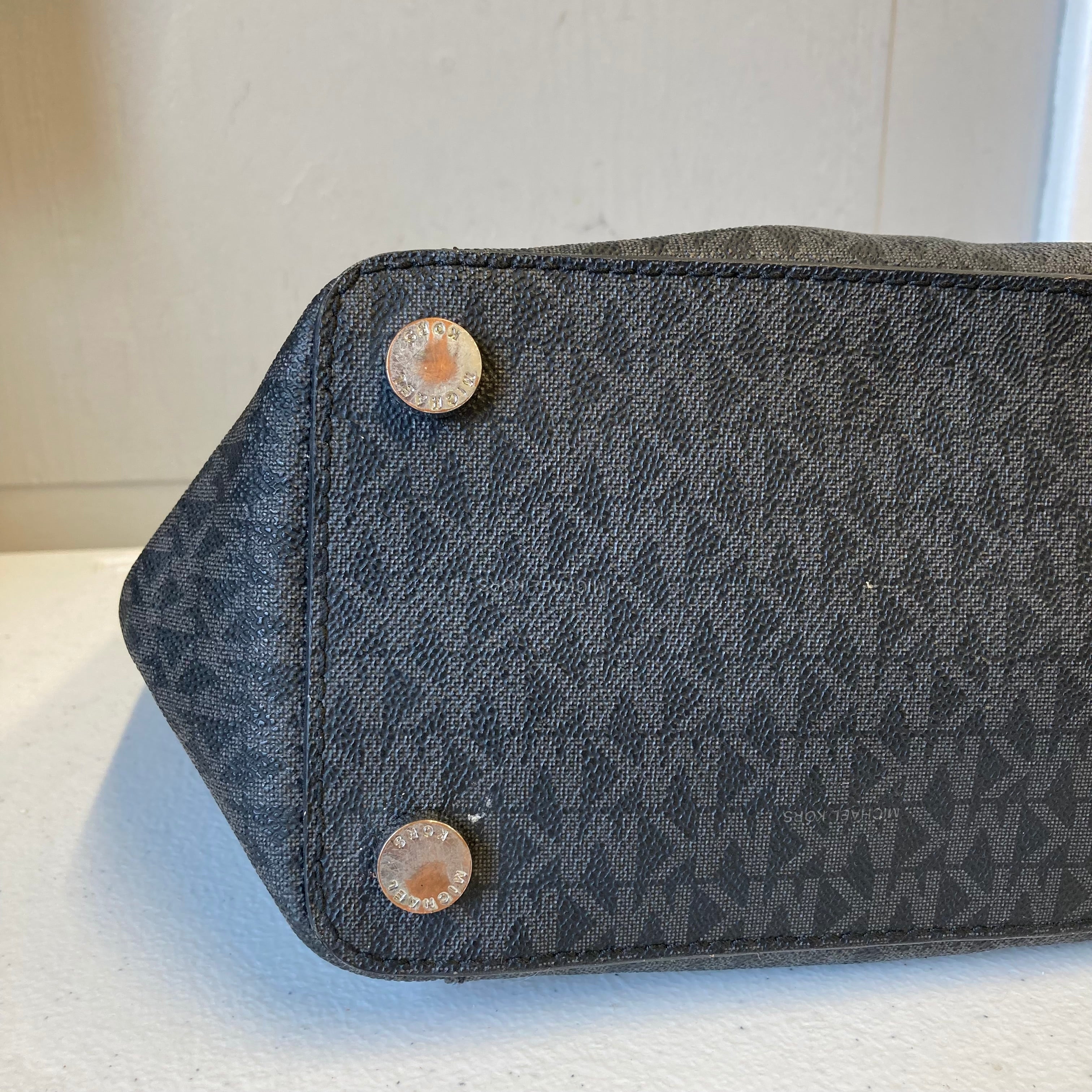 Handbag Designer By Michael Kors In Black & Grey, Size:Large