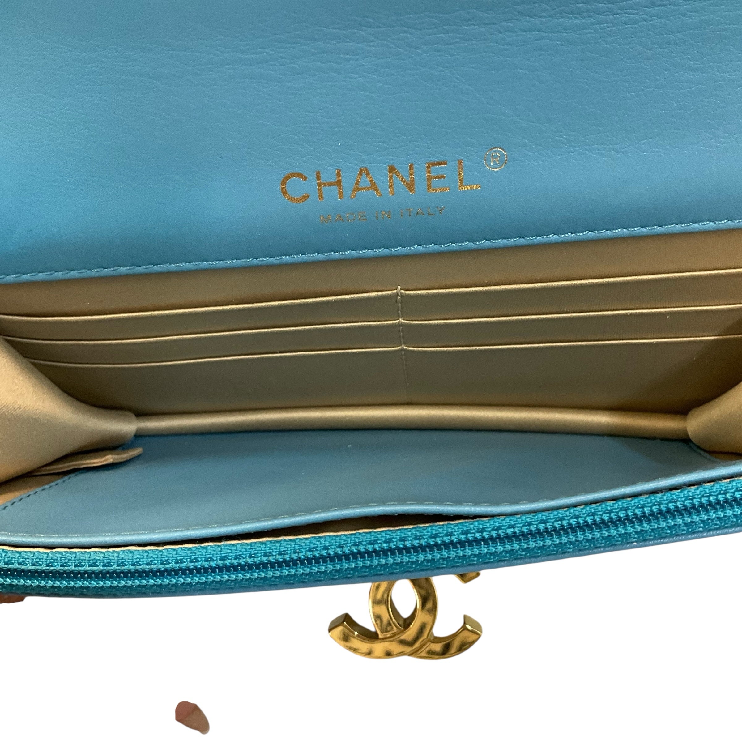 CHANEL Handbag