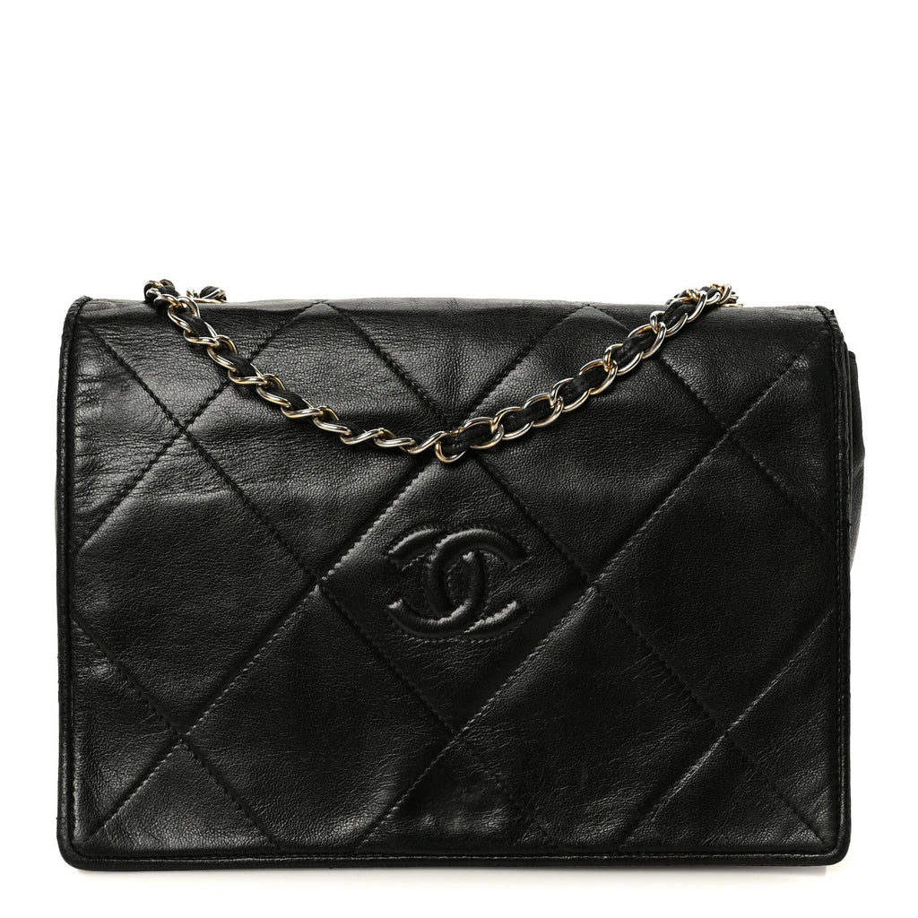 Lambskin Quilted Diamond CC Flap Black