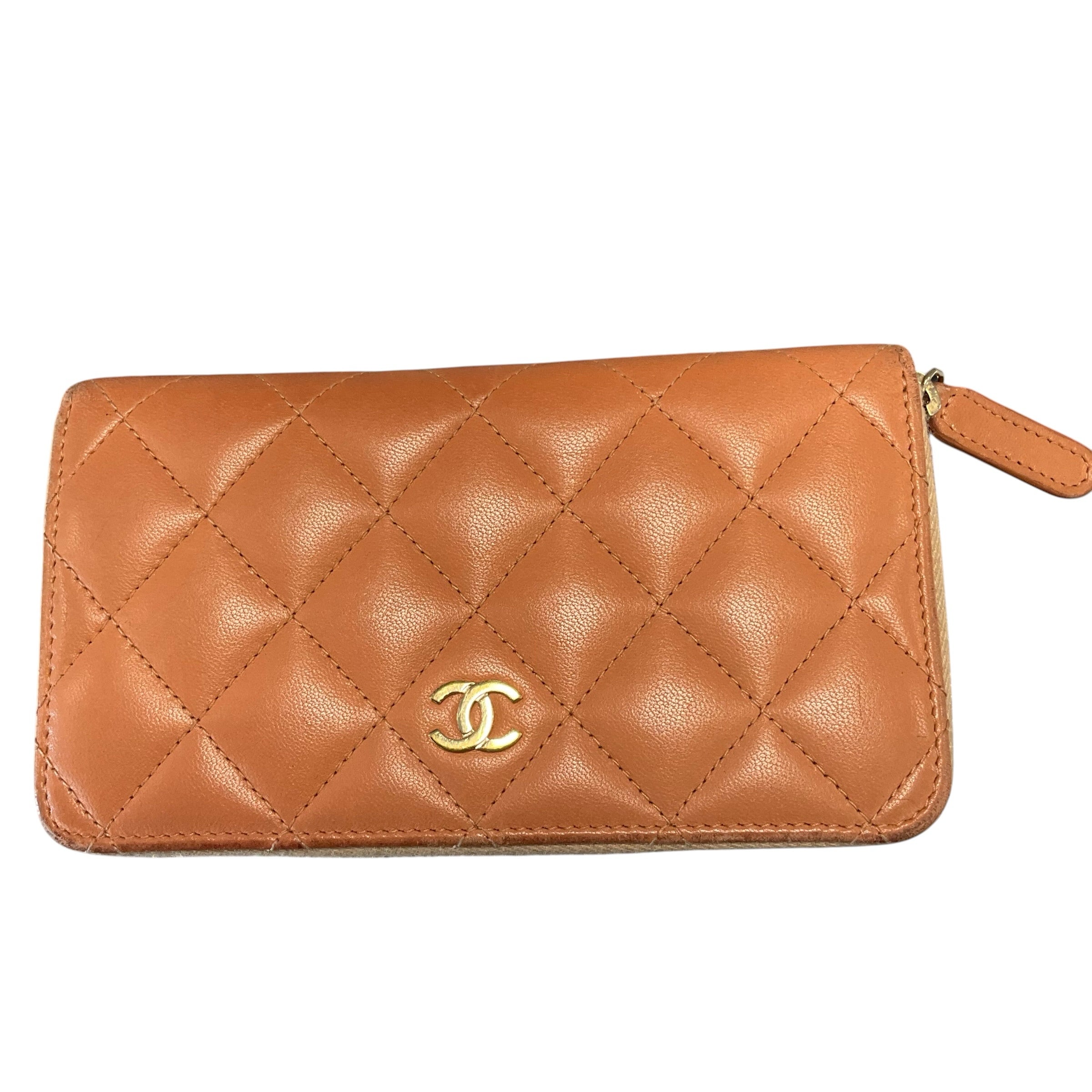 AUTHENTIC CHANEL Handbag