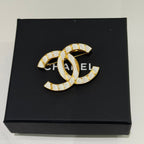 CHANEL LOGO BROOCH WHITE DOUBLE C