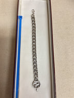 Bracelet Luxury Designer By Gucci In Silver, Size:1