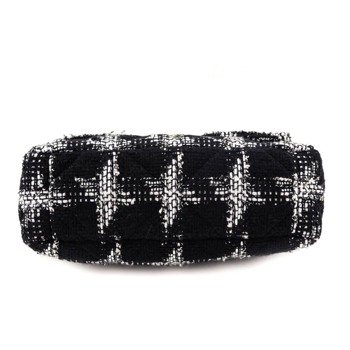 Chanel Black & White Tweed Quilted Medium Chanel 19