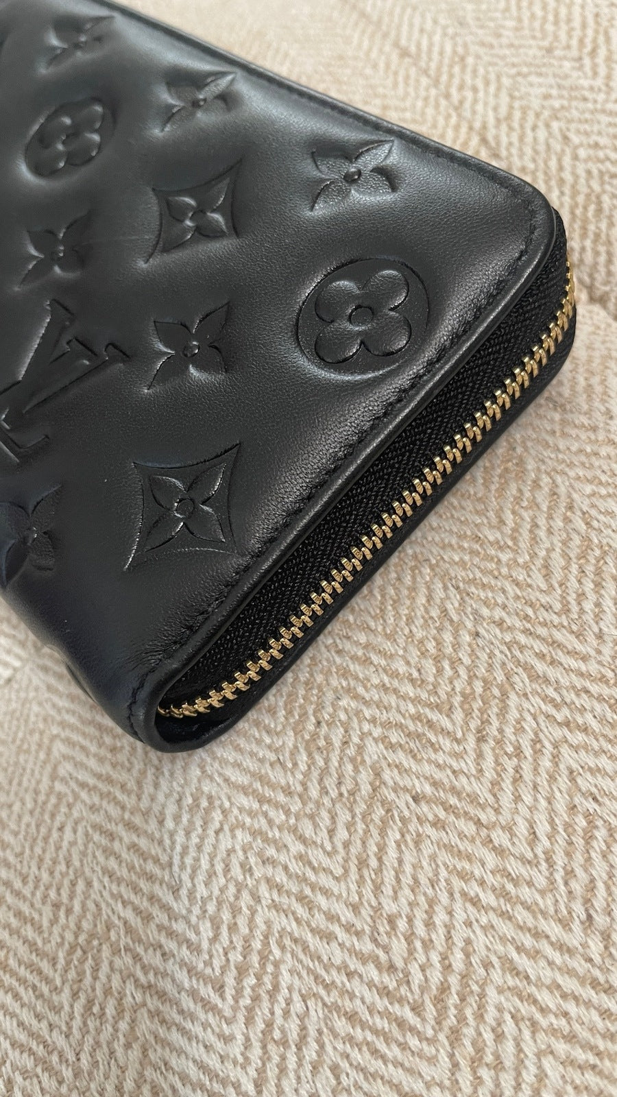Louis Vuitton Coussin Monogram Zippy Wallet