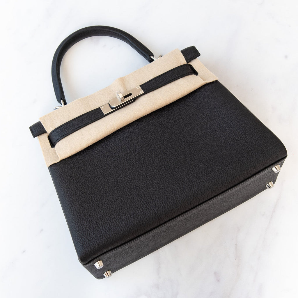 **UNUSED**  Hermès Kelly Retourne 28 Black Veau Togo Leather Bag 2026