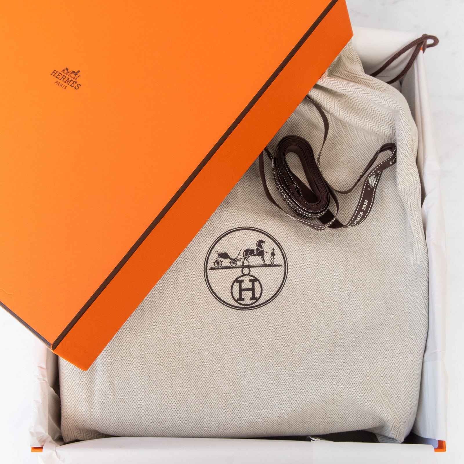 **UNUSED** Hermes Kelly 28 Retourne  Fauve Barenia Faubourg 2024