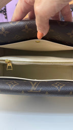 Louis Vuitton Double V Beige Leather Monogram Bag
