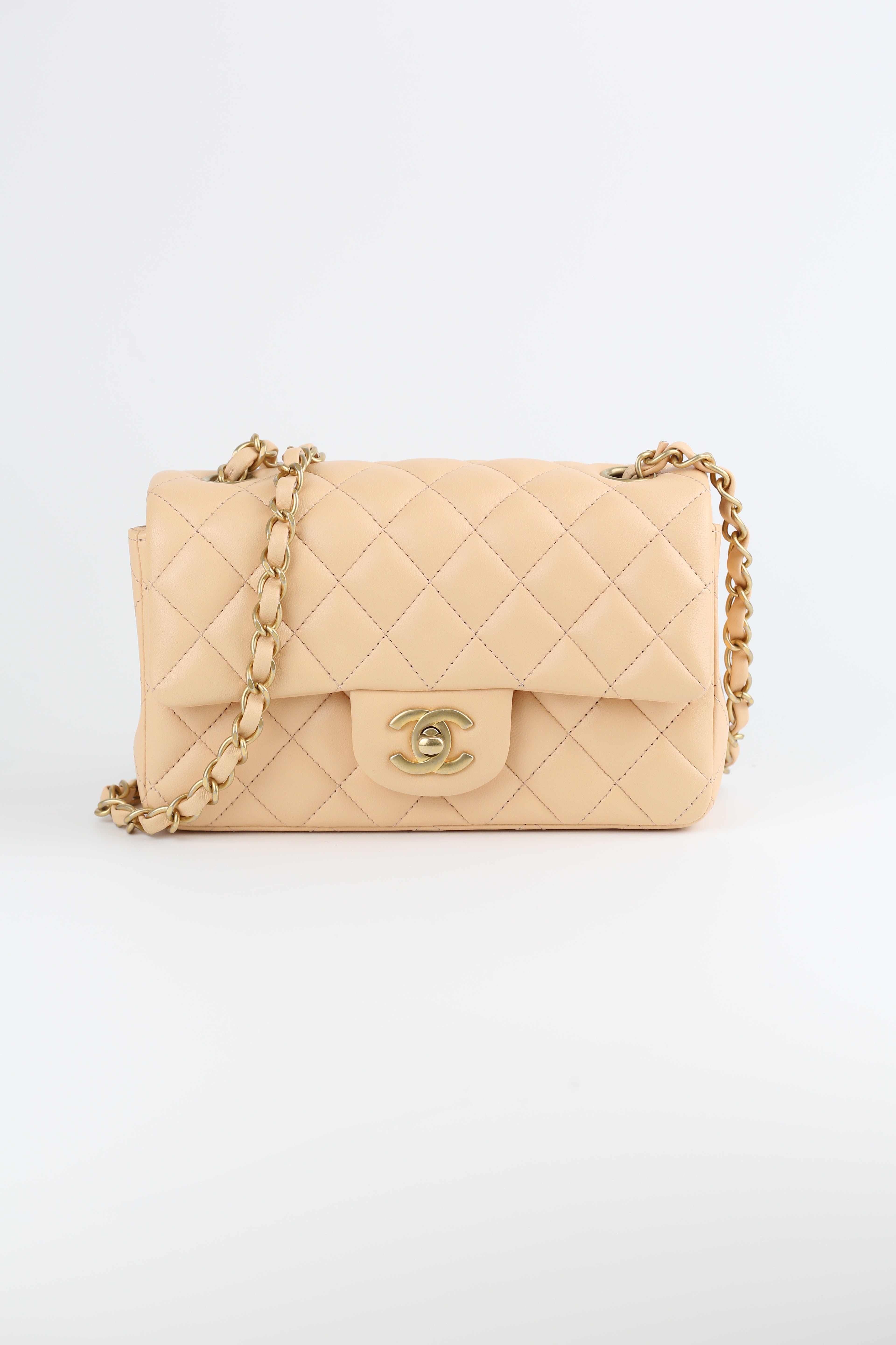CHANEL CF M Nude