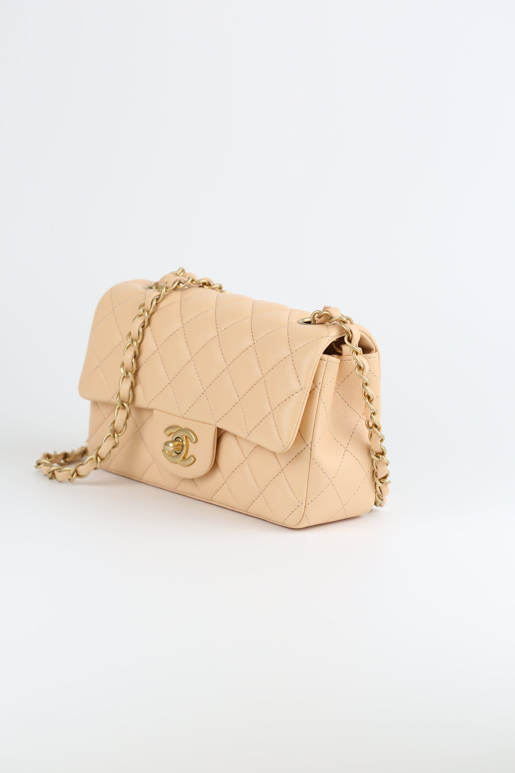 CHANEL CF M Nude