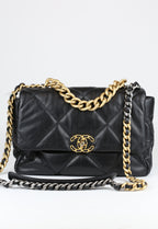 Chanel Shoulder bag goatskin M