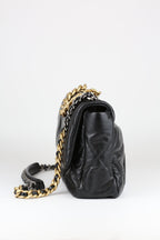 Chanel Shoulder bag goatskin M