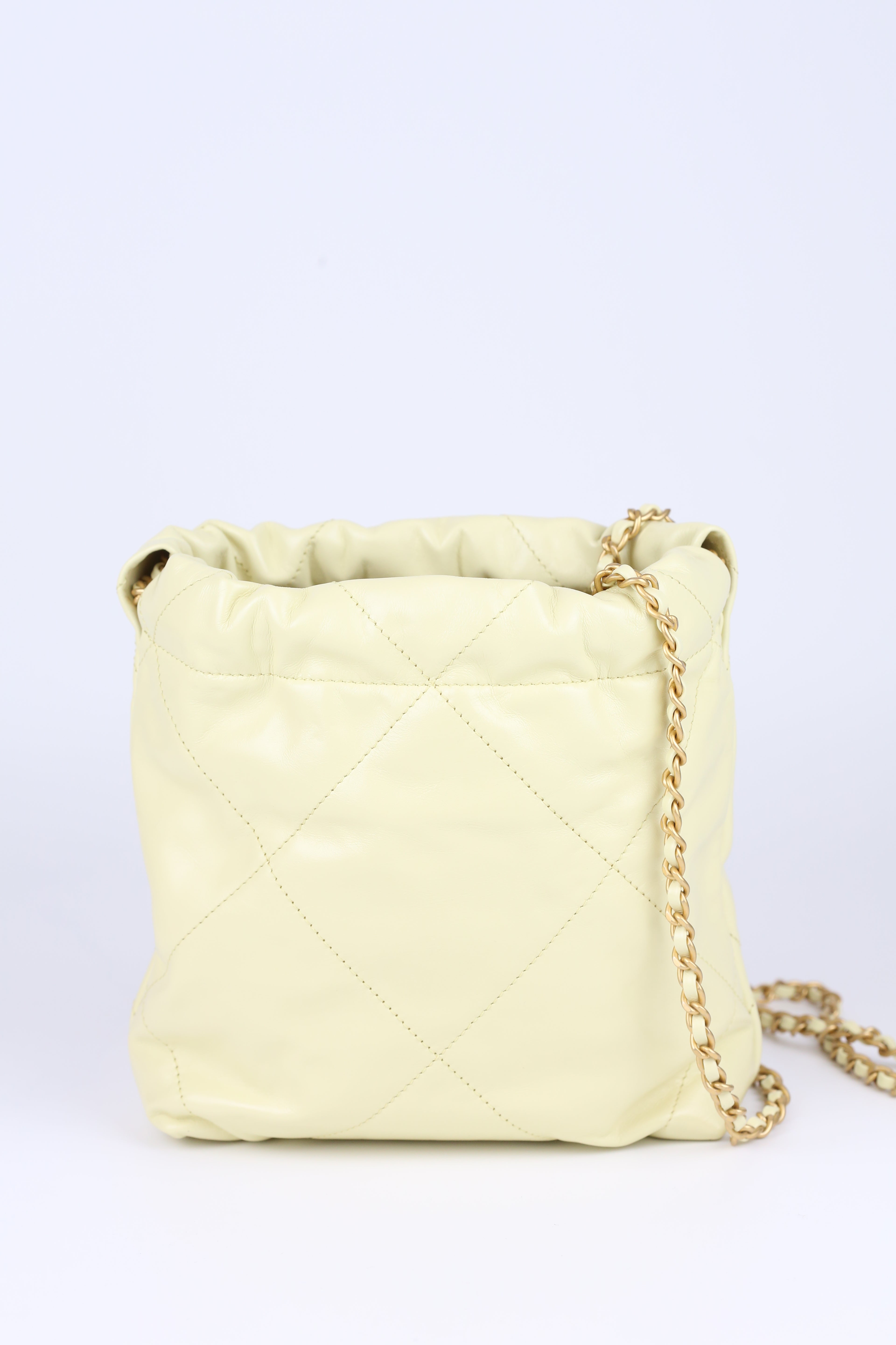 Chanel mini 22 bag