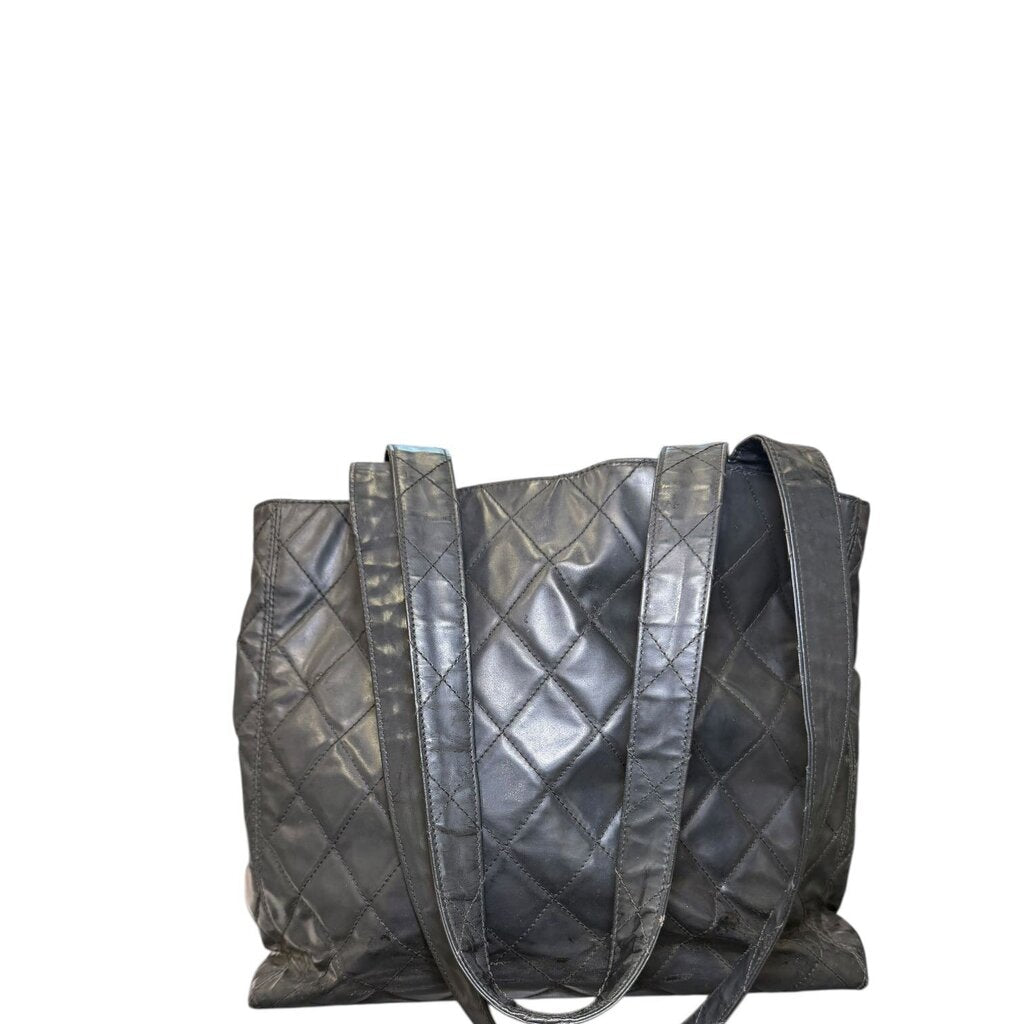 Chanel Matelasse Patent leather Tote Handbag Black