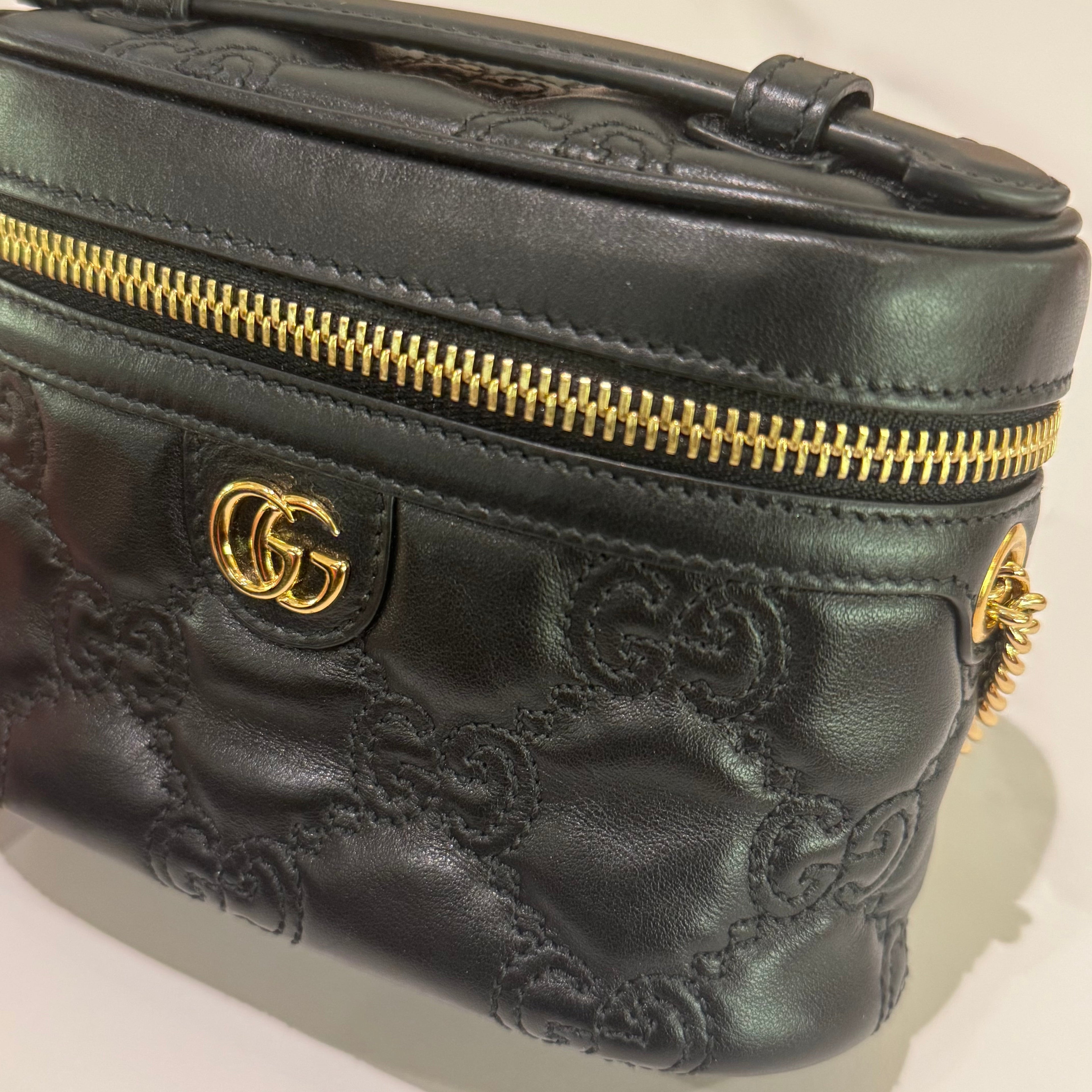 GUCCI GG MATELASSÉ BLACK MINI COSMETIC CASE