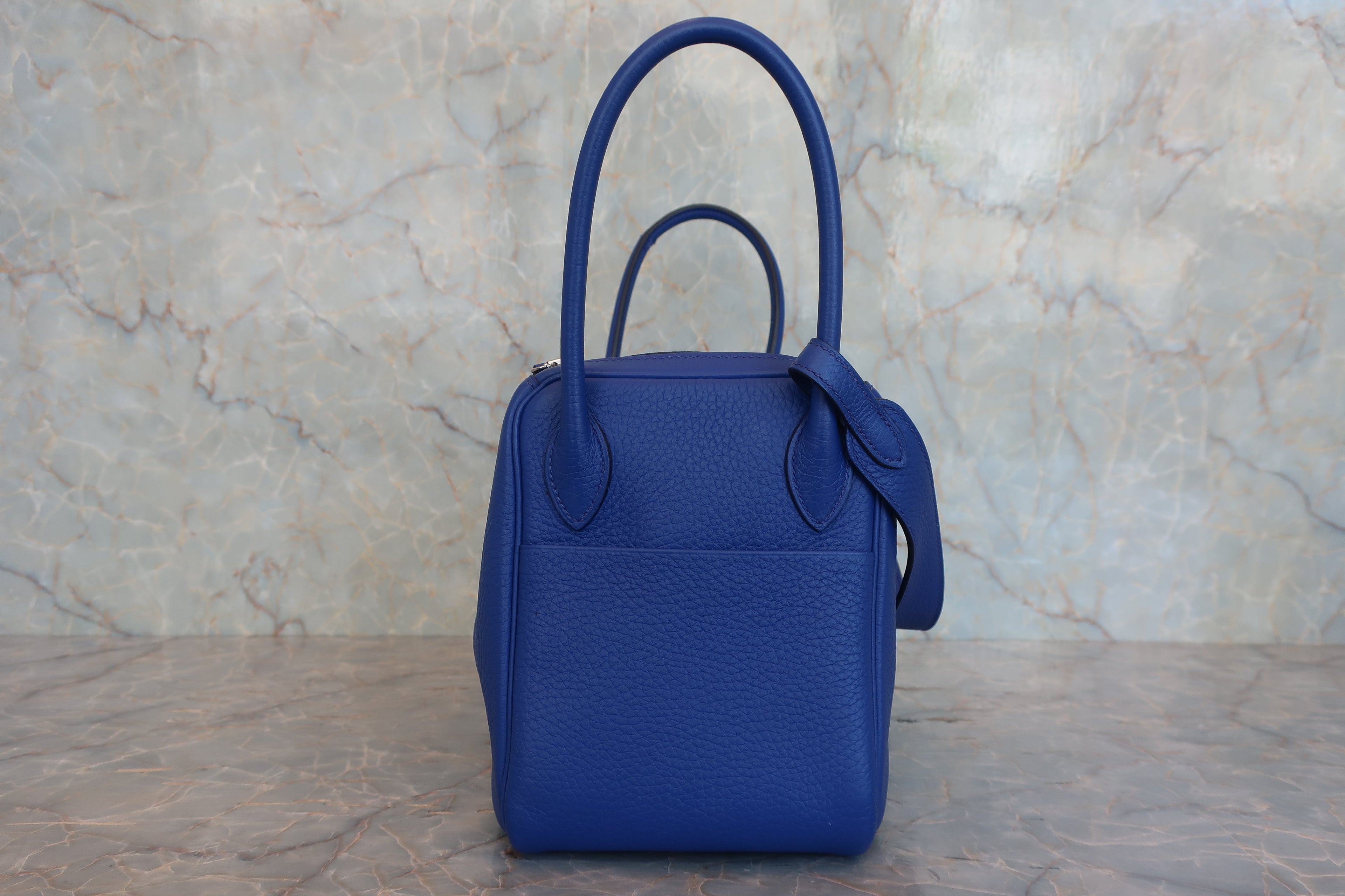 HERMES／エルメス リンディ26 トリヨンクレマンス ブルーエレクトリック U刻印 ショルダーバッグ 800040154