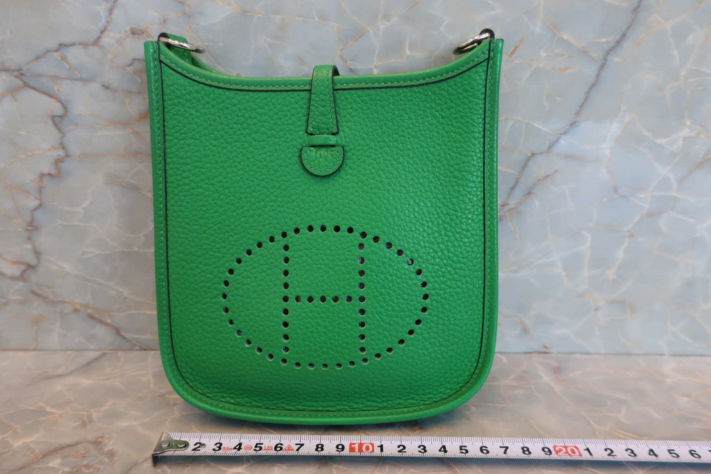 HERMES／エルメス エブリンTPM トリヨンクレマンス バンブー □R刻印 ショルダーバッグ 700080034