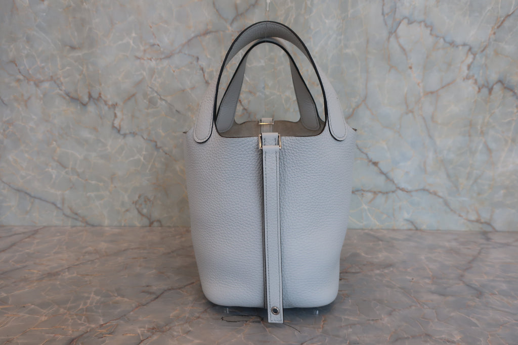 HERMES／エルメス ピコタンロックＰＭ トリヨンクレマンス ブルーペール U刻印 ハンドバッグ 800030104